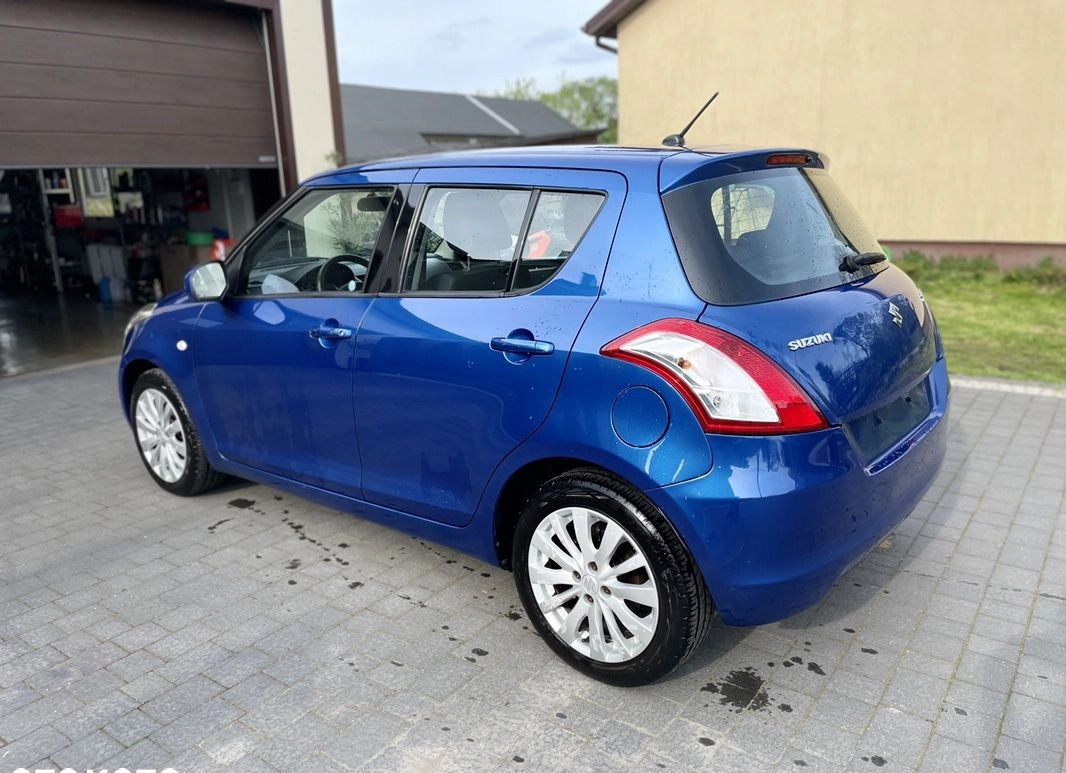 Suzuki Swift cena 21900 przebieg: 168075, rok produkcji 2011 z Sochaczew małe 781